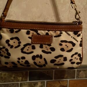 Dooney & Bourke wristlet